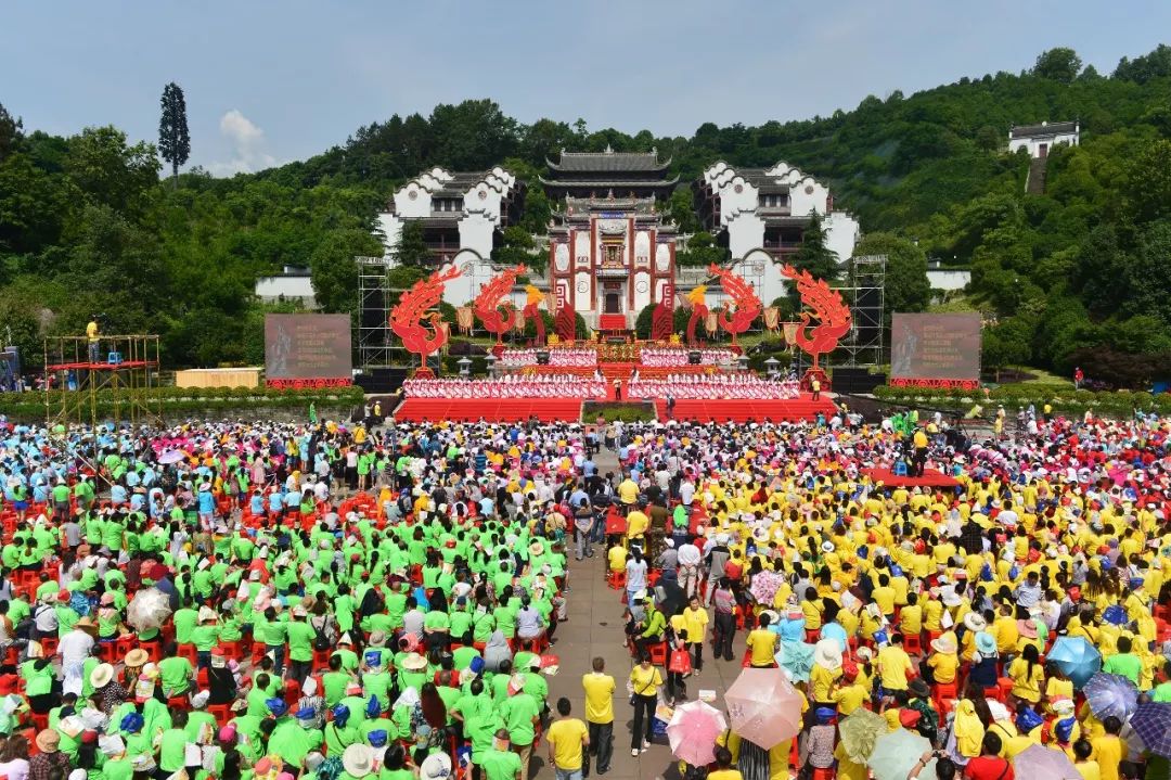 全球盛会：畅享欢乐交流时刻